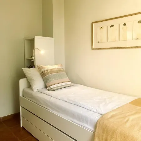 Charming House In Prázdninový dům